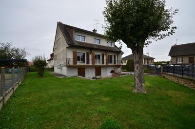 Maison - 158 m² - 6 pièces