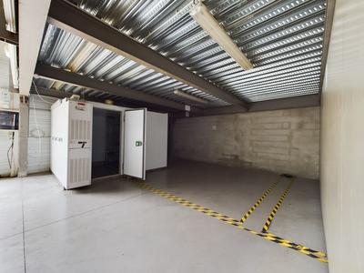 Local d'activités - 258 m²
