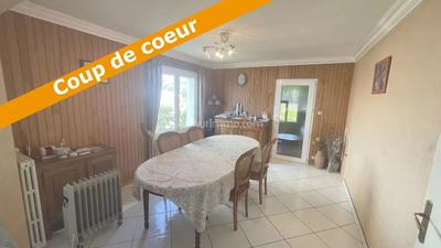 Maison - 152 m² - 8 pièces