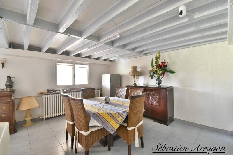 Maison - 229 m² - 8 pièces
