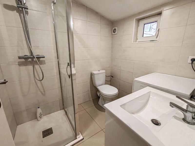 Immeuble - 152 m² - 10 pièces