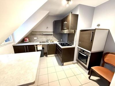 Appartement - 90 m² - 5 pièces