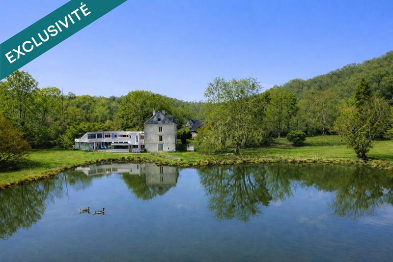 Maison - 460 m² - 12 pièces