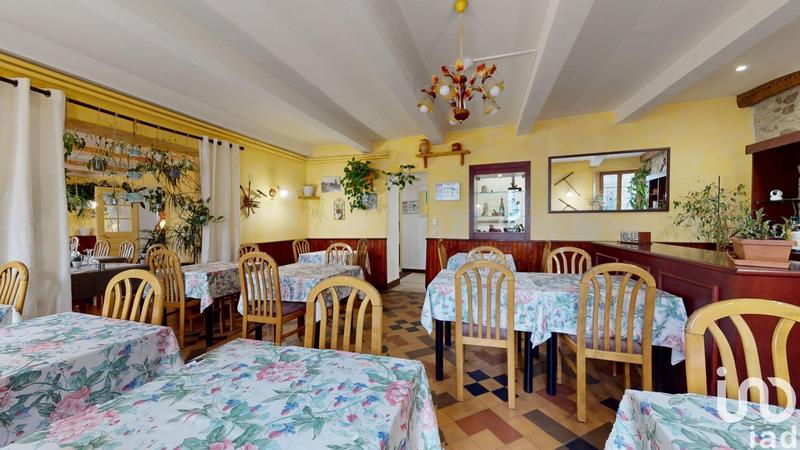 Local commercial - 606 m²