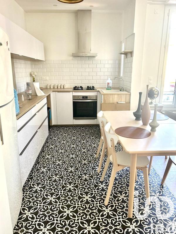 Appartement - 64 m² - 3 pièces