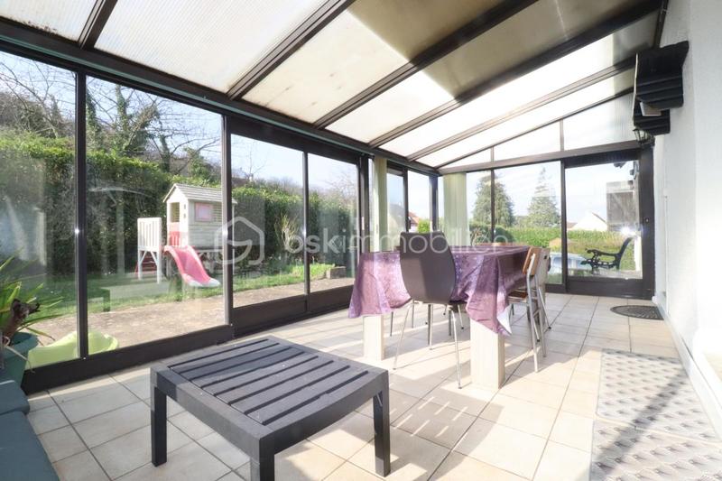 Maison traditionnelle - 175 m² - 8 pièces