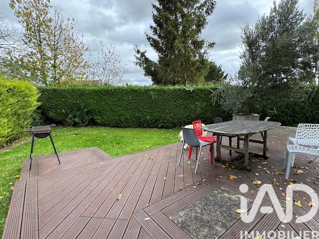 Maison - 230 m² - 9 pièces