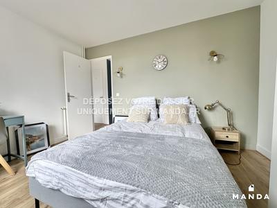 Chambre - 12 m² - 5 pièces