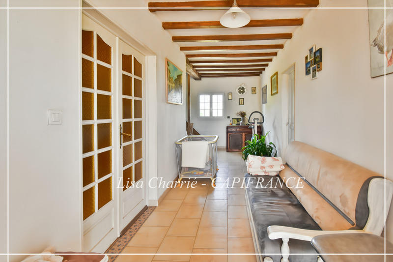 Propriété - 244 m² - 8 pièces