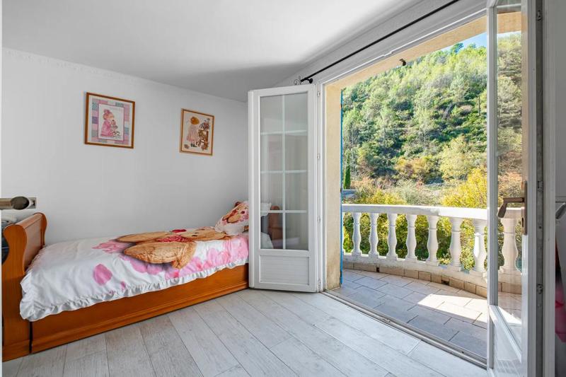 Maison - 157 m² - 7 pièces