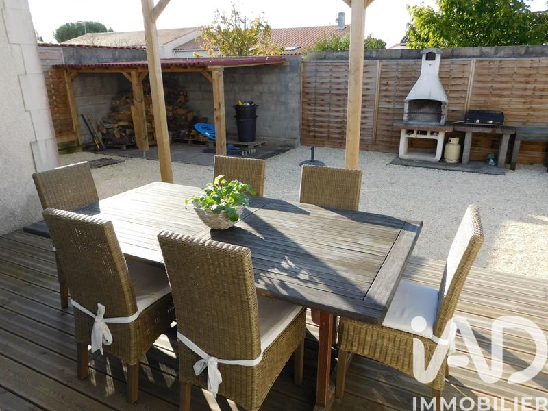 Maison - 99 m² - 5 pièces