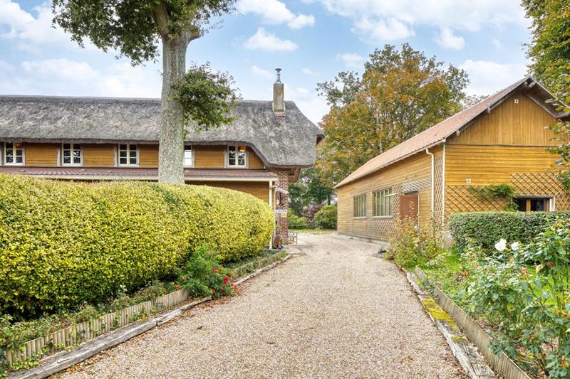 Maison - 293 m² - 10 pièces