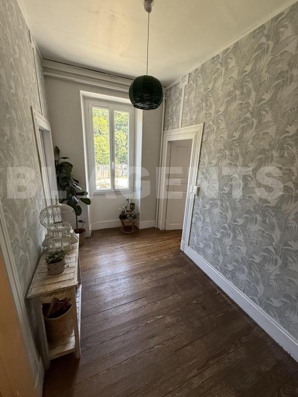 Maison ancienne - 143 m² - 6 pièces