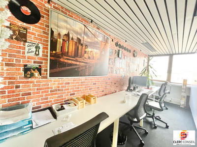 Bureau - 318 m²