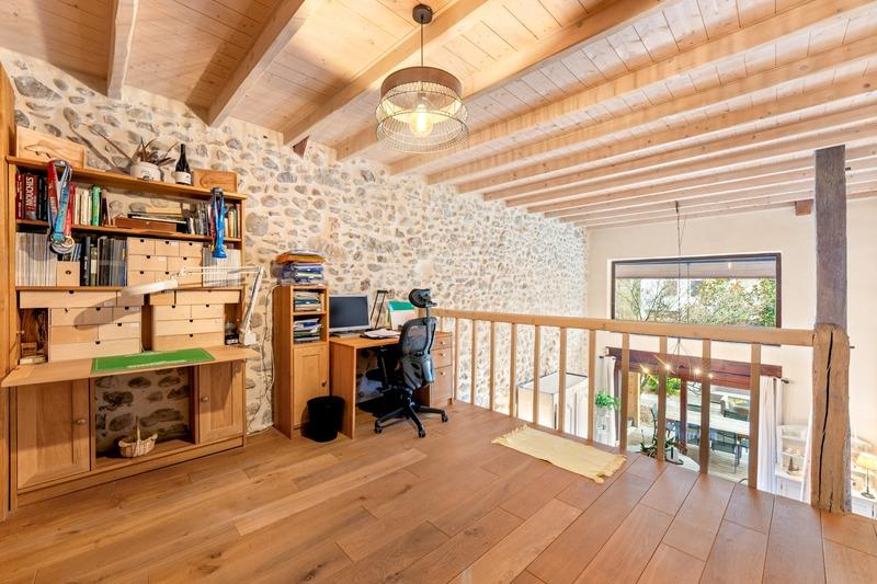 Corps de ferme - 324 m² - 8 pièces