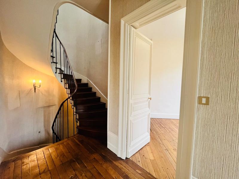 Maison bourgeoise - 170 m² - 5 pièces