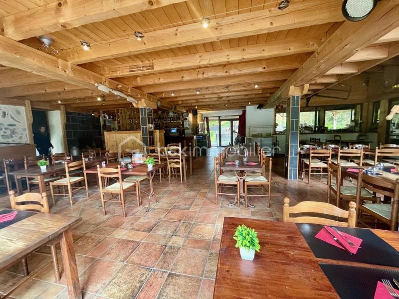 Local commercial - 630 m² - 20 pièces