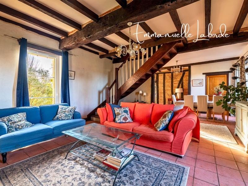 Maison en pierre - 240 m² - 10 pièces