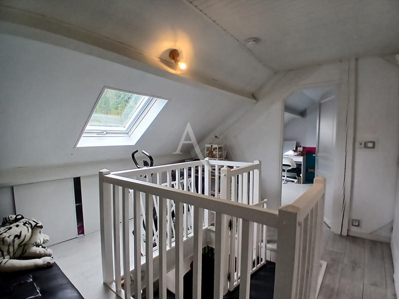 Maison - 198 m² - 6 pièces