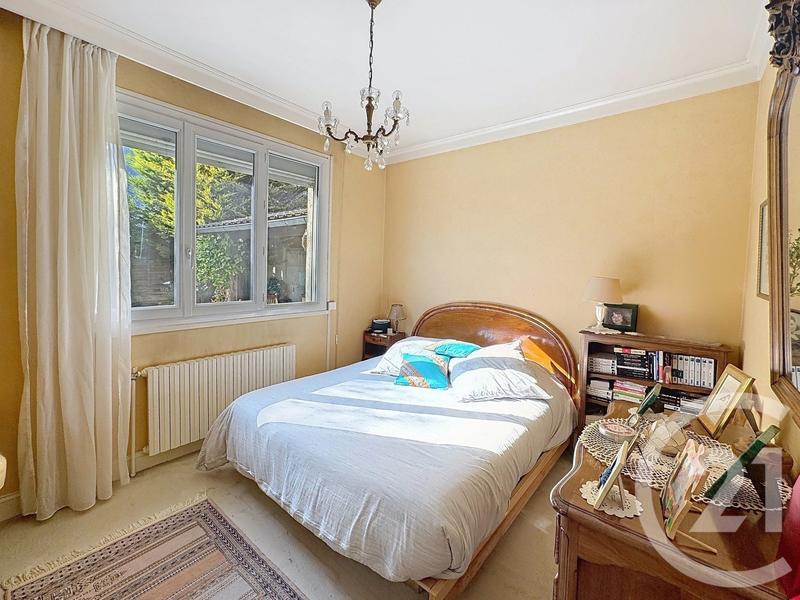 Maison - 190 m² - 7 pièces