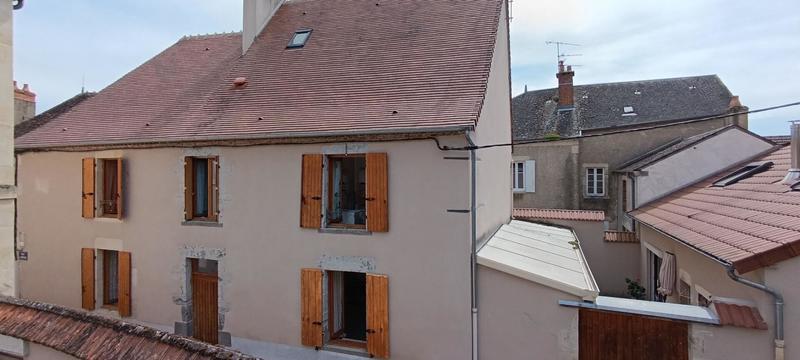 Maison - 180 m² - 6 pièces