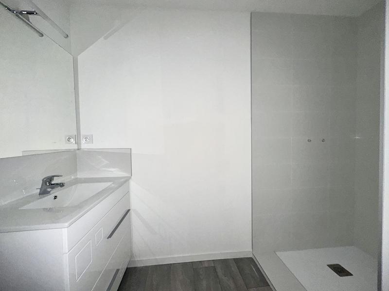 Appartement - 65 m² - 2 pièces