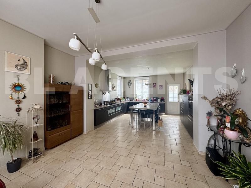 Maison bourgeoise - 192 m² - 5 pièces