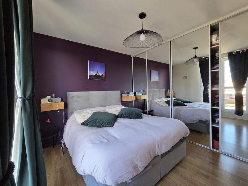 Appartement - 86 m² - 5 pièces