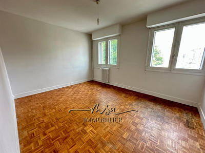 Appartement - 84 m² - 5 pièces