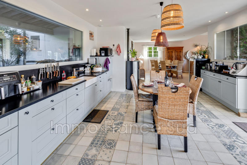 Maison chambre d'hôtes - 320 m² - 12 pièces