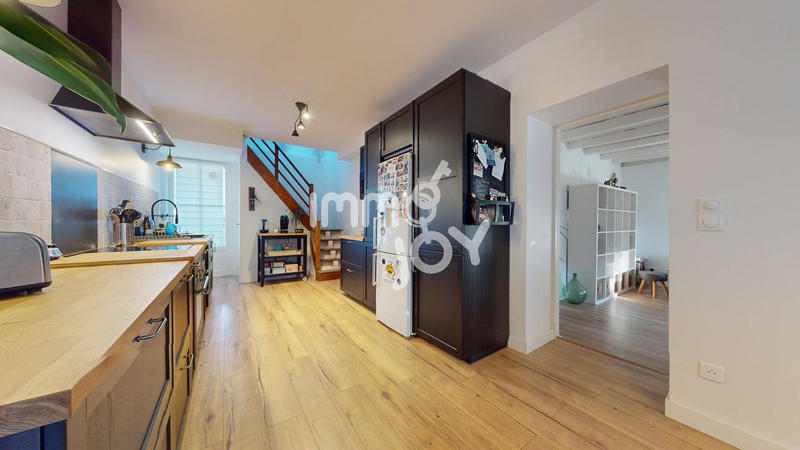 Maison - 185 m² - 7 pièces