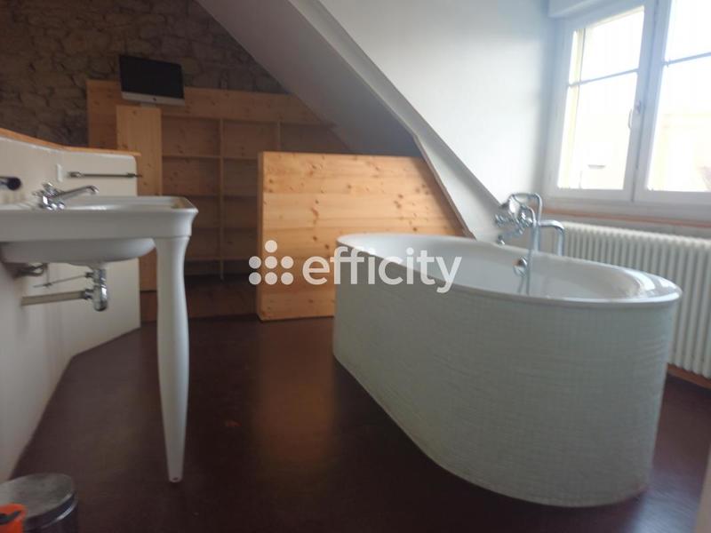 Maison - 169 m² - 6 pièces