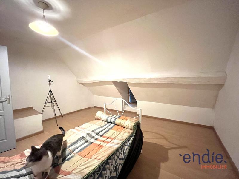 Appartement - 99 m² - 4 pièces