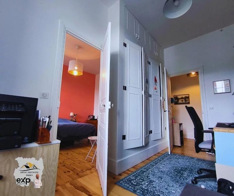 Appartement - 112 m² - 5 pièces