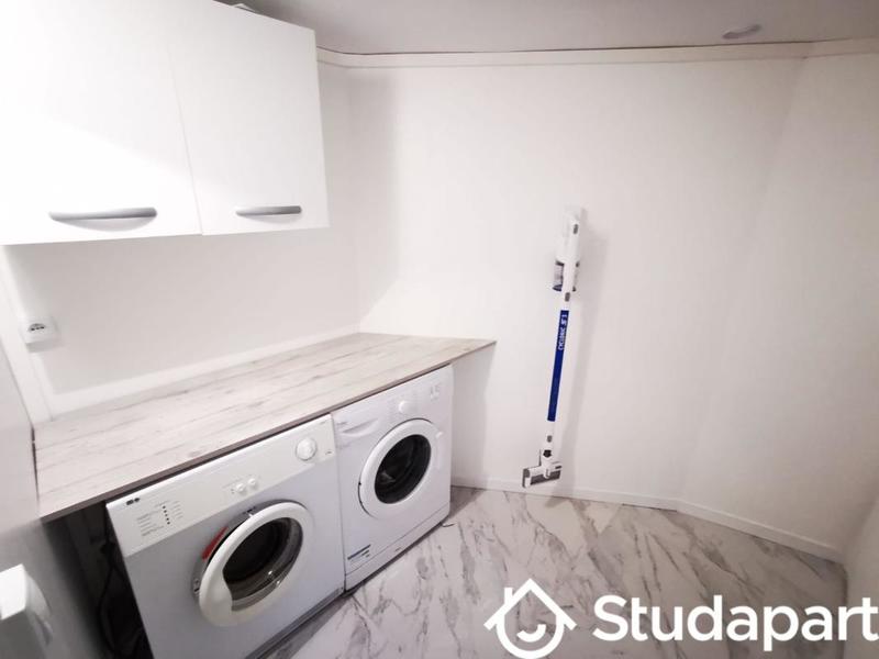 Chambre - 12 m² - 1 pièce