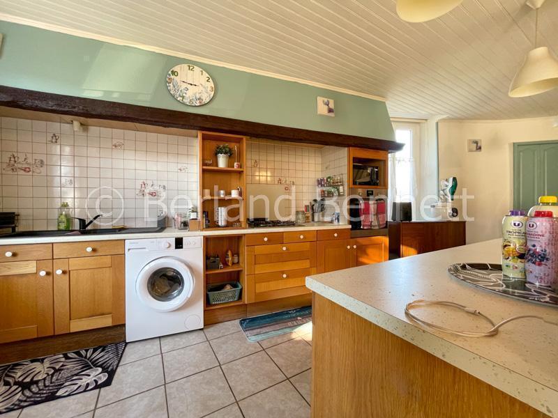 Maison en pierre - 215 m² - 7 pièces