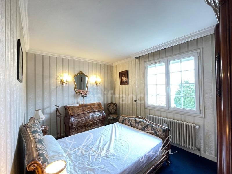 Maison - 152 m² - 8 pièces