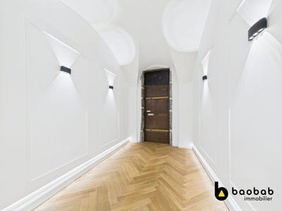 Appartement - 238 m² - 6 pièces