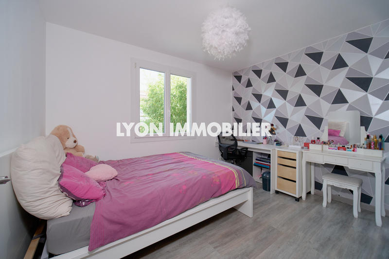 Maison - 187 m² - 7 pièces