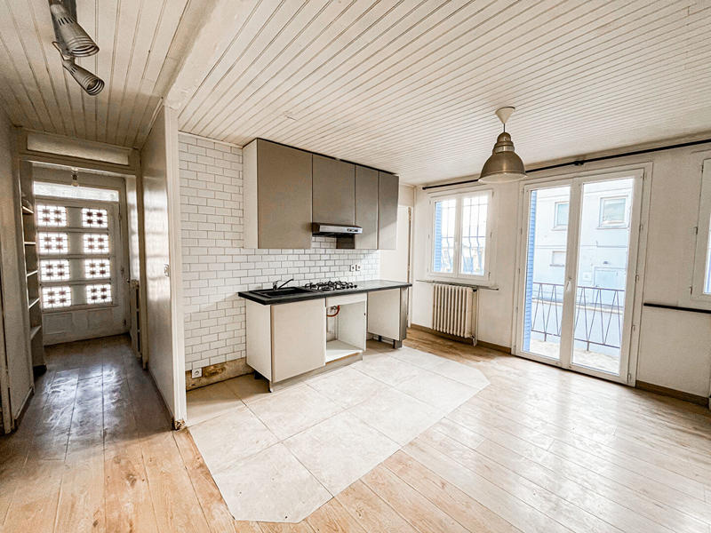 Maison - 95 m² - 4 pièces