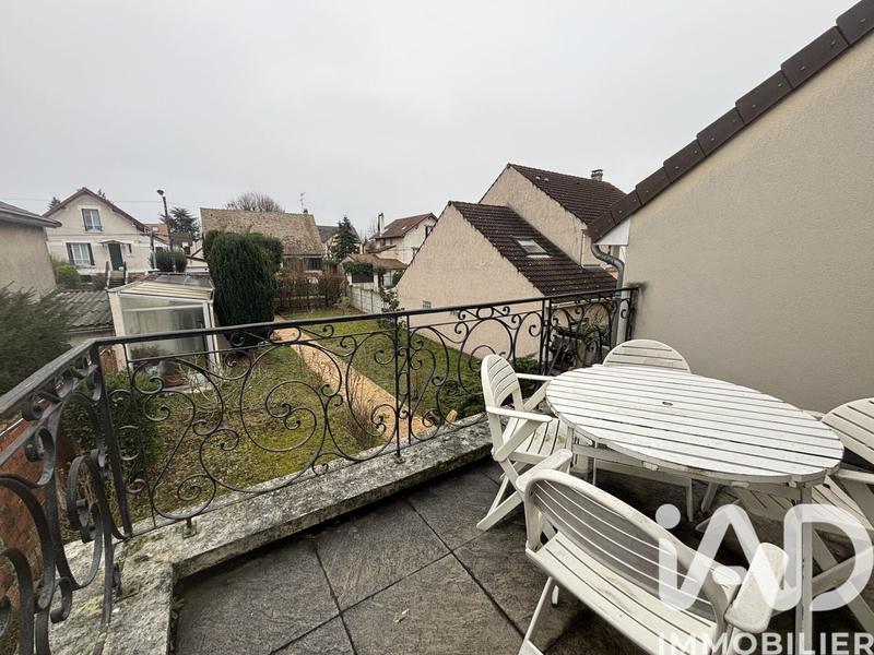 Maison - 140 m² - 6 pièces