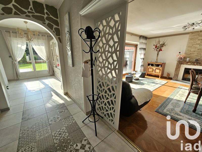 Maison - 200 m² - 7 pièces