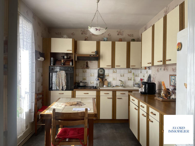 Maison - 80 m² - 5 pièces