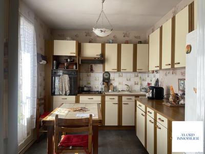 Maison - 80 m² - 5 pièces