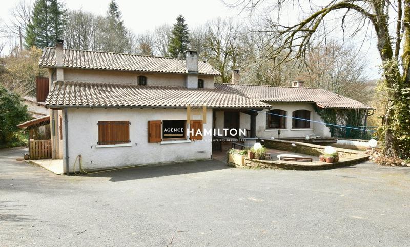 Moulin - 249 m² - 11 pièces