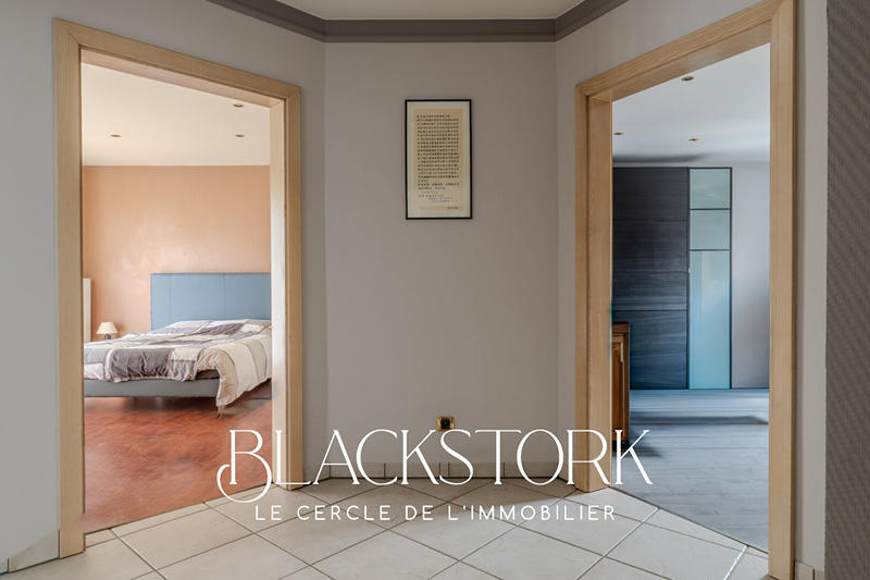 Maison - 170 m² - 5 pièces