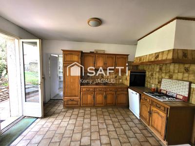 Maison - 95 m² - 4 pièces