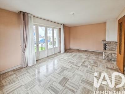 Maison - 104 m² - 5 pièces