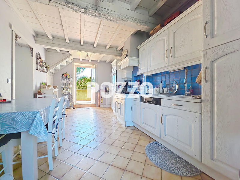 Maison - 97 m² - 5 pièces