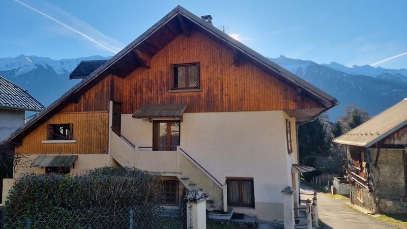 Maison de village - 109 m² - 7 pièces